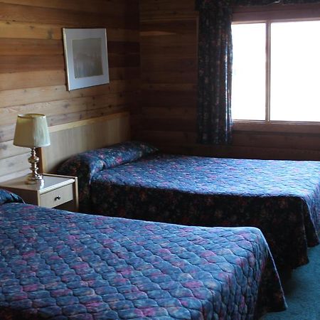 Riverview Lodge Wasaga Beach Room photo