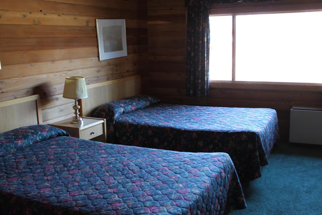 Riverview Lodge Wasaga Beach Room photo